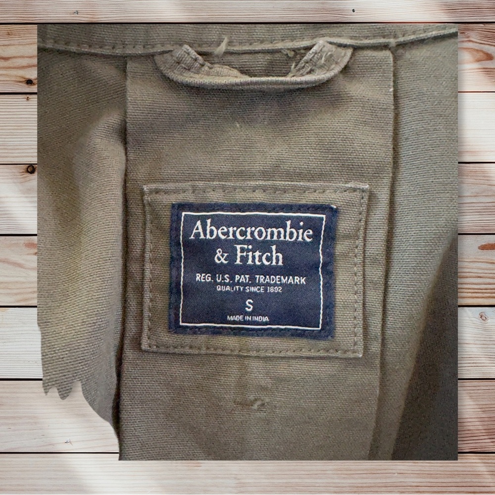 LIKE NEW! Abercrombie & Fitch Utility/Military Style Vest! - Picture 4 of 5